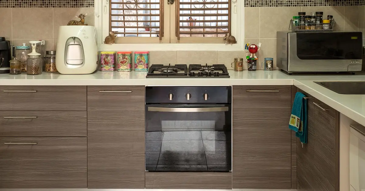 How Often Should an Oven Be Deep Cleaned, and What a Professional Clean Includes